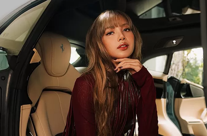 Lisa BLACKPINK